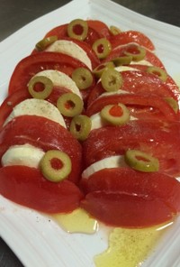 男の手料理♪トマトとモッツァレラのサラダ