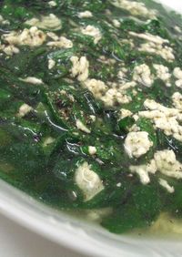 ベトナム風　春菊とひき肉のスープ