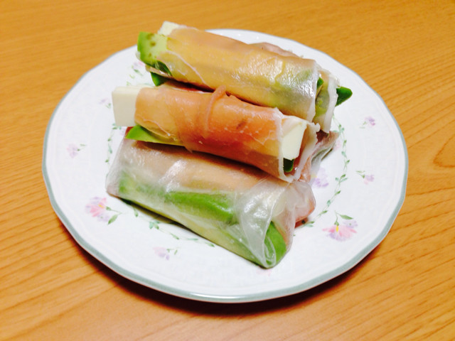 簡単美味♡塩麹豆腐アボカドの生ハム巻の画像
