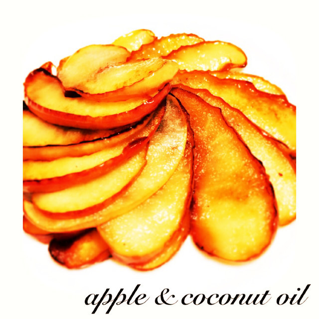 簡単✩美味✩ココナッツオイルで焼きリンゴの画像