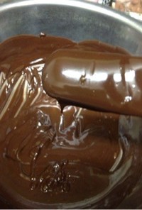 チョコレートのテンパリング(＾ω＾)