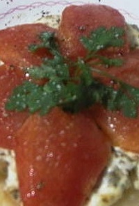 トマトの花びらタルト