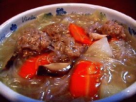 春雨と肉団子の中華風スープ