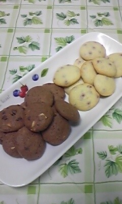 ナッツチョコチップ＆粒ジャムクッキーの画像
