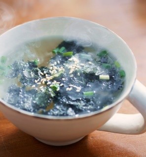 丸鶏海苔スープの画像