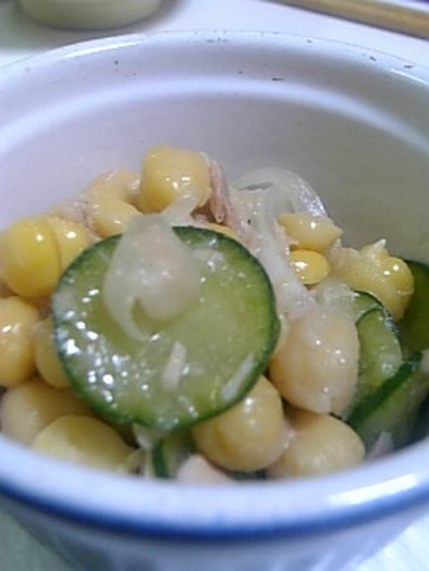 ヒヨコ豆のツナサラダの写真