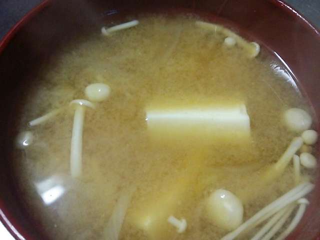 玉ねぎと豆腐のお味噌汁 レシピ 作り方 By 鉄ママさん クックパッド