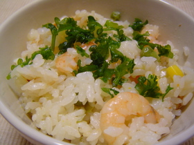 炊飯器にのせるだけ★んまい!えびピラフ♪