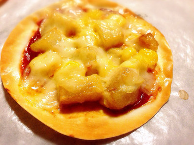 餃子の皮で☆ポテトのツナマヨコーンピザの写真