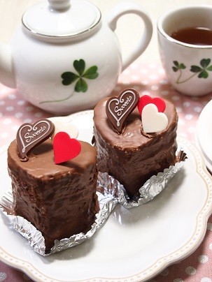 バレンタイン♡ハートのチョコケーキの画像