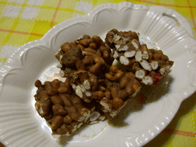 シリアルをまぶしたポークチョップのレシピ