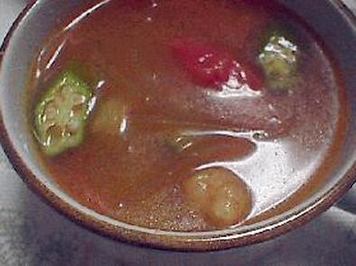 エビとトマトの辛～いスープの写真