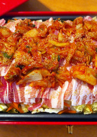 野菜と豚キムチのホットプレート蒸し鍋