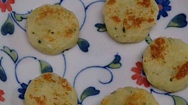 離乳食後期 じゃがいもチーズお焼き レシピ 作り方 By しもきゅう クックパッド