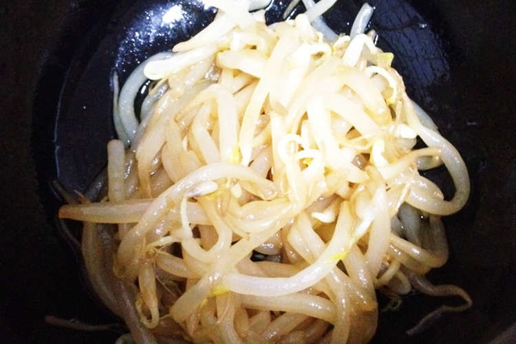 酢が決め手 くせになる味もやし レシピ 作り方 By ゆちちちもふ クックパッド 簡単おいしいみんなのレシピが357万品