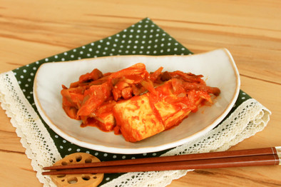豆腐ときのこのトマト味噌煮の写真