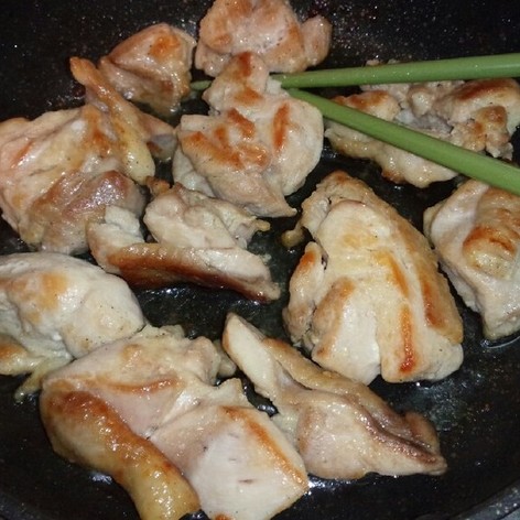 鶏肉のソテーマスタード風味