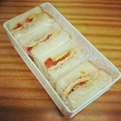 アボカドポークサンドイッチの写真