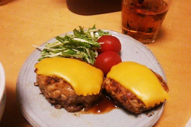 チーズのせハンバーグ レシピ 作り方 By さと まっちゃん クックパッド 簡単おいしいみんなのレシピが353万品