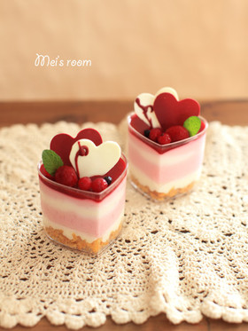 バレンタインも☆ピンク×白☆カップケーキ