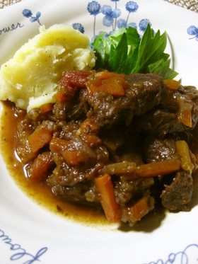 ビストロ✿鹿肉の赤ワイン煮込み