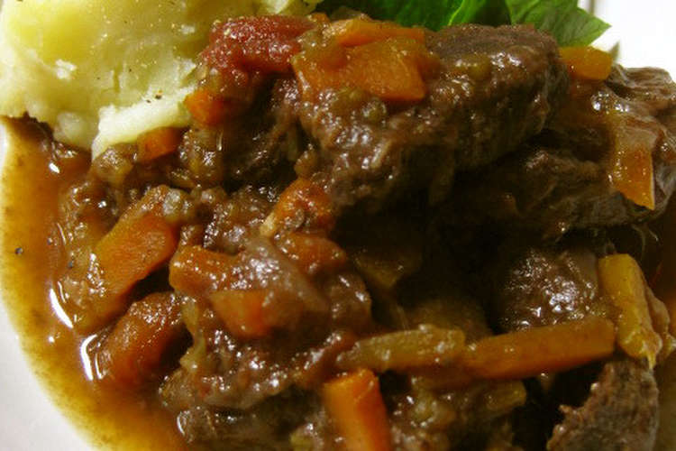 ビストロ 鹿肉の赤ワイン煮込み レシピ 作り方 By ミナト氏 クックパッド 簡単おいしいみんなのレシピが377万品