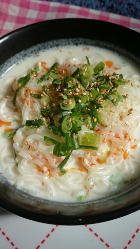 ☆簡単☆ヘルシー白滝ミルクラーメン