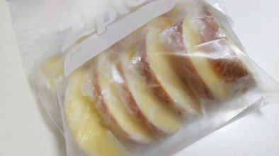 便利！冷凍りんご＊長持ち生のまま冷凍保存の写真