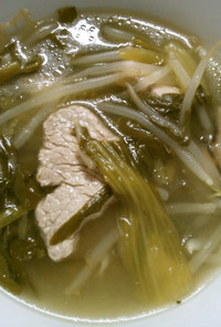 チンゲン菜 ニラ もやし 豚肉の スープ