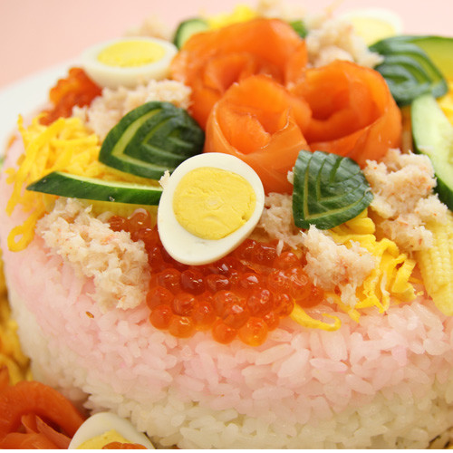 缶詰でひなまつりのケーキ寿司【天狗缶詰】の画像