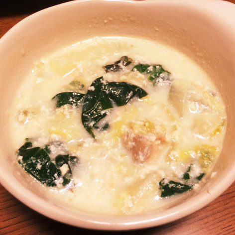 ぽかぽか♡鮭とほうれん草の豆乳スープ