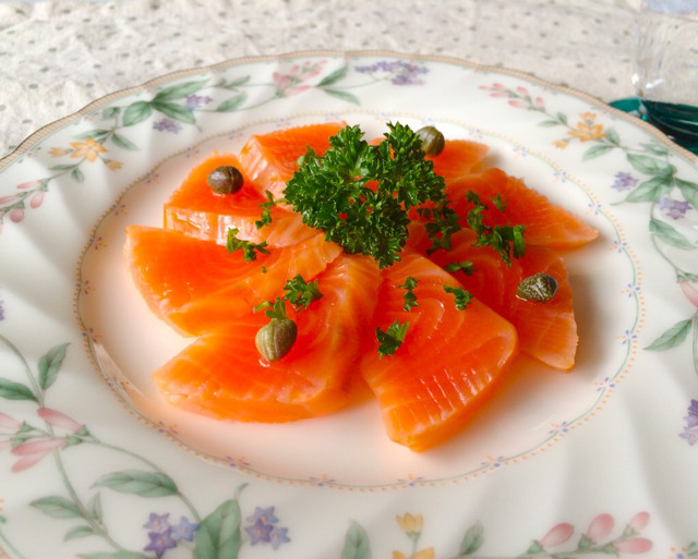 スモークサーモン（サーモントラウト） by manataku6 【クックパッド】 簡単おいしいみんなのレシピが346万品