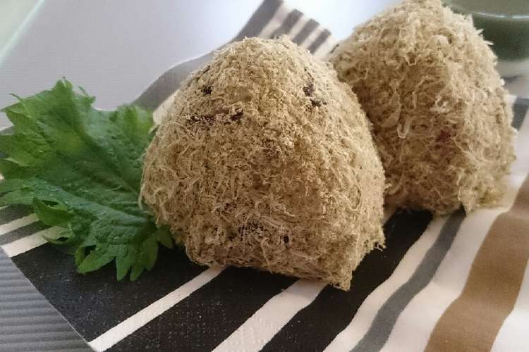 W昆布の田舎おにぎり とろろ昆布が美味 レシピ 作り方 By 陽なたぼっ子 クックパッド 簡単おいしいみんなのレシピが352万品