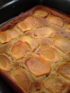 *完熟やわらか柿のケーキ*