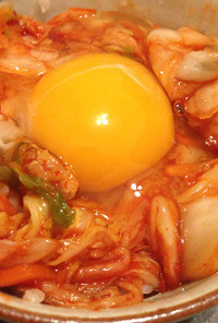 手間なし！韓国産キムチの卵かけご飯