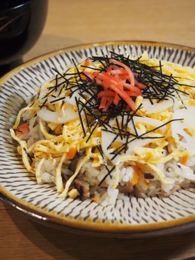 具だくさんがおいしい!我が家のちらし寿司
