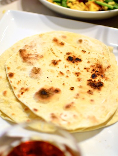 チャパティ（インドの薄焼きパン）の写真
