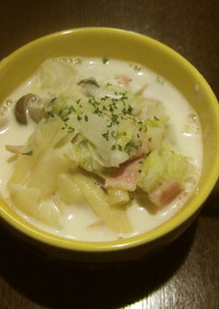 白菜とマカロニのお腹いっぱいスープ