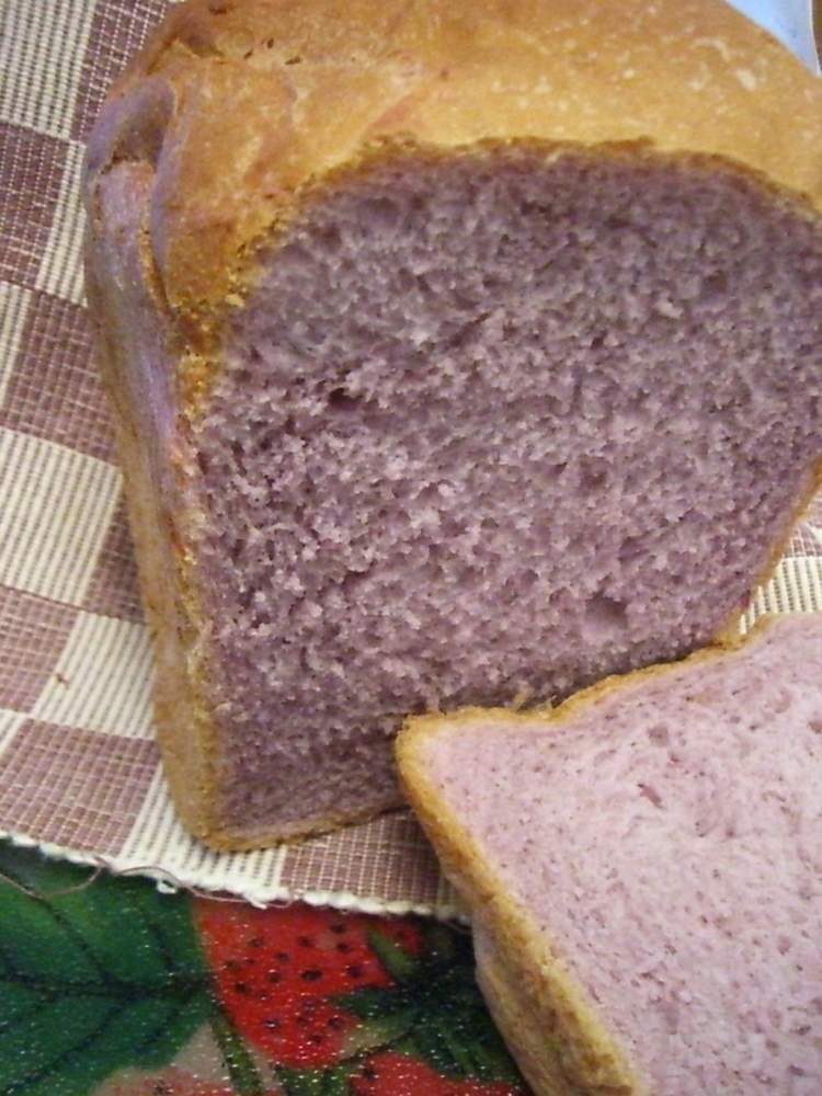 HBで紫いも食パンの画像