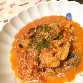 簡単!鯖缶の何でも野菜トマト煮込み♩