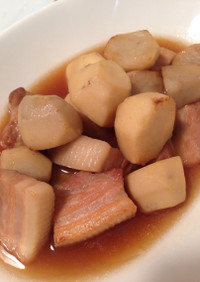 里芋と豚バラの煮物