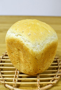 HBで長時間発酵 W白ごま食パン