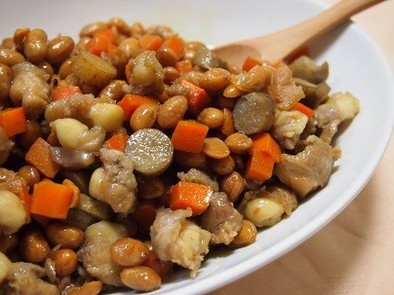 残った節分豆で♡鶏軟骨と根菜の甘辛炒め煮の写真