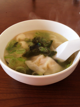 スープからおかずまで 市販の 冷凍餃子 豪華アレンジ
