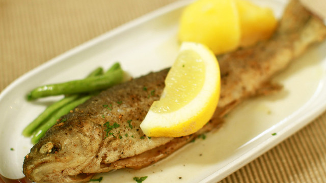 プロ並みフレンチ ニジマスのムニエル レシピ 作り方 By Ja新いわてレシピ集 クックパッド 簡単おいしいみんなのレシピが356万品