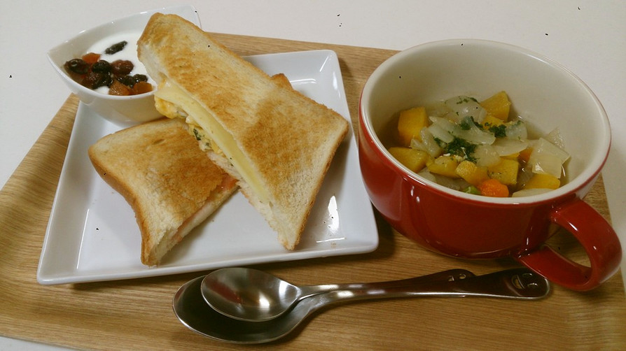朝食に☆卵とチーズのホットサンド☆の画像
