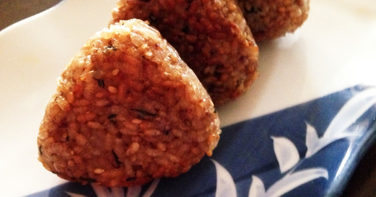 カラダに優しい雑穀米 焼きおにぎり レシピ 作り方 By Mpt621 クックパッド 簡単おいしいみんなのレシピが353万品