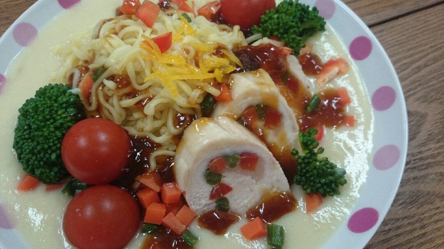 豆乳ビシソワーズの冷し麺♬柚子ジュレ添えの画像