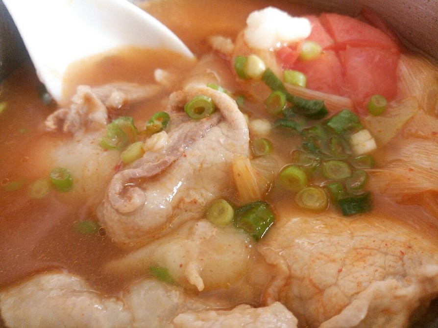 餅豚のキムチ鍋の画像
