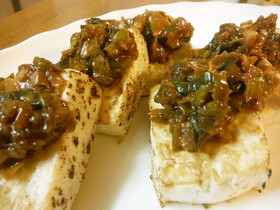 万能ネギ味噌♪焼き豆腐にのせて